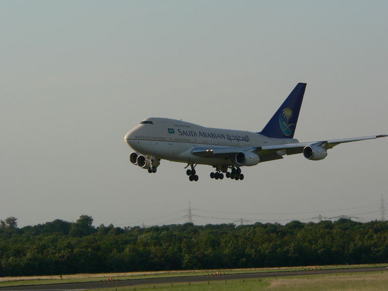 SAUDI ARABIAN -B747-SP68-HZ-AIF