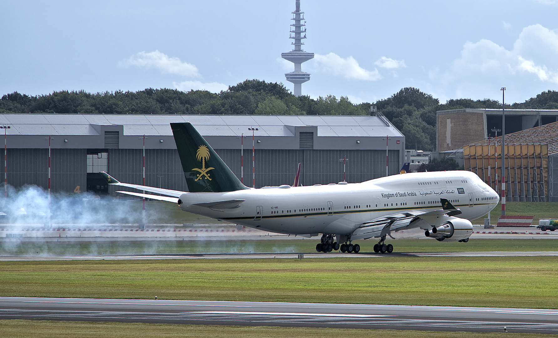 Saudia Royal Fleet Boeing 747-468 