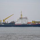 Saugbaggerschiff vor Cuxhaven