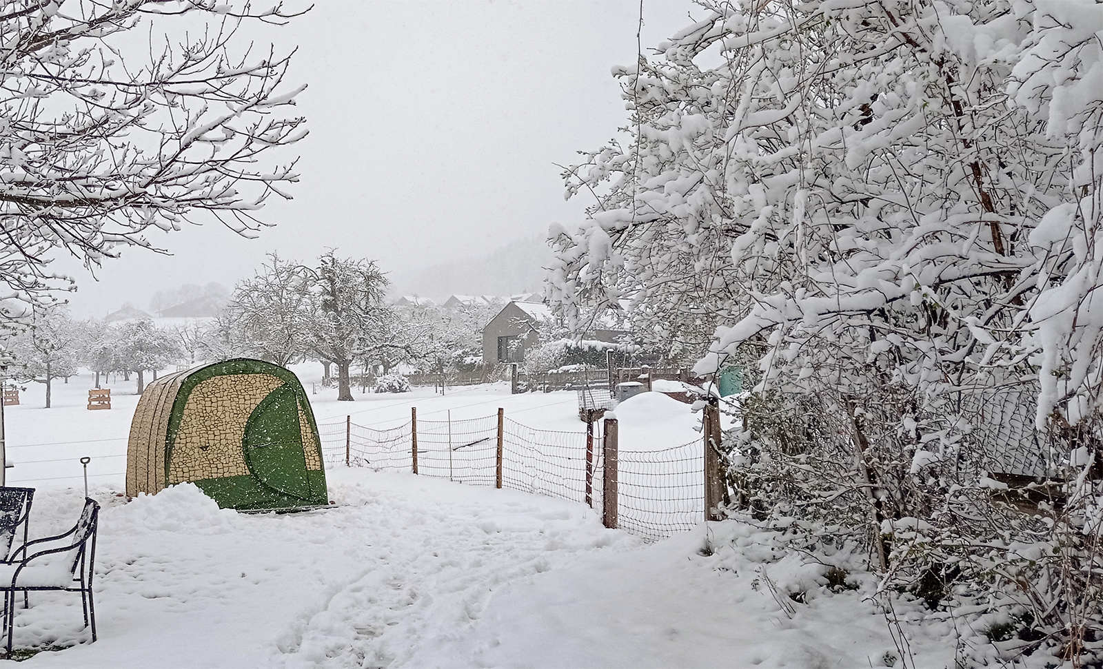 Sauna im Schnee