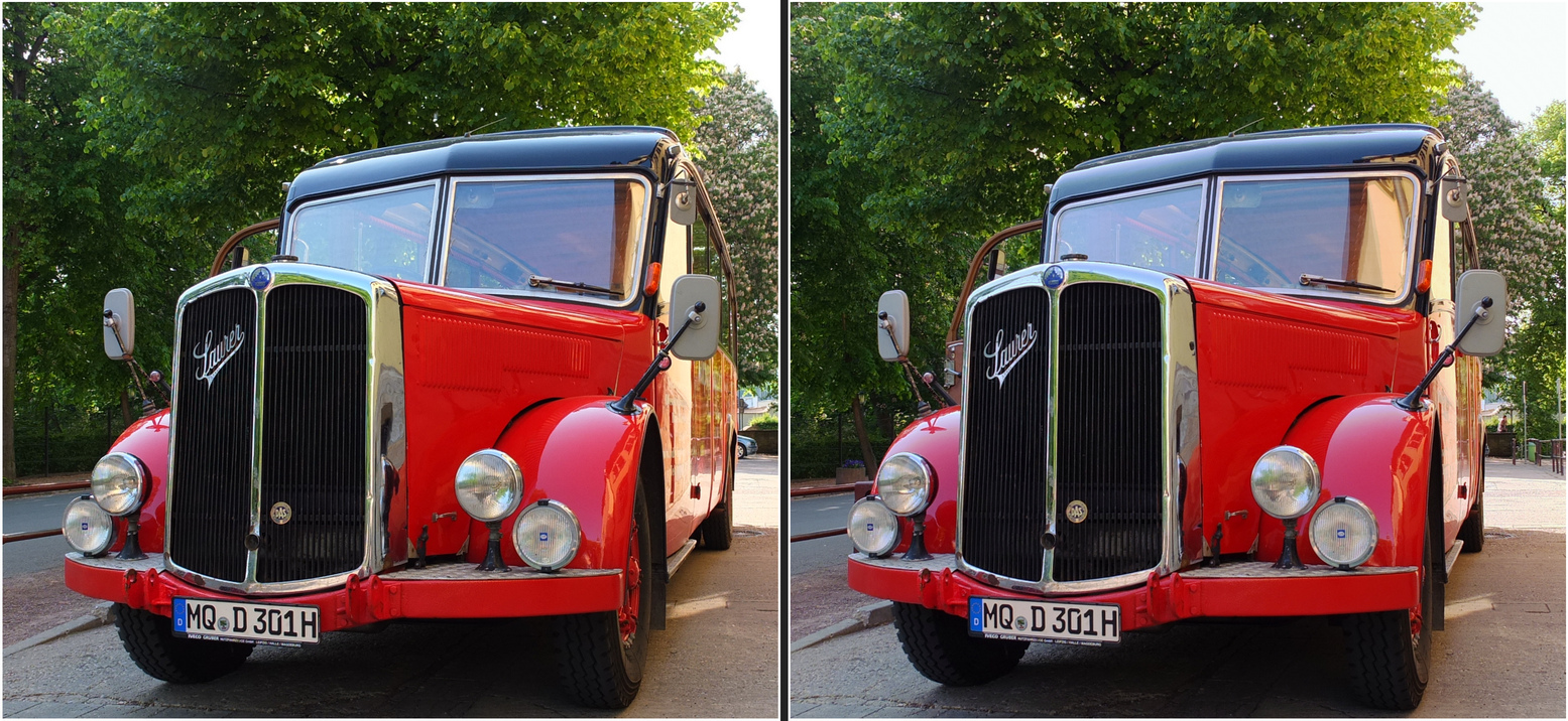 Saurer-Bus für Ausflüge (Kreuzblick-Stereo)