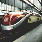 Saurier im Fokus - TEE Triebwagenzug im Stuttgarter Hauptbahnhof