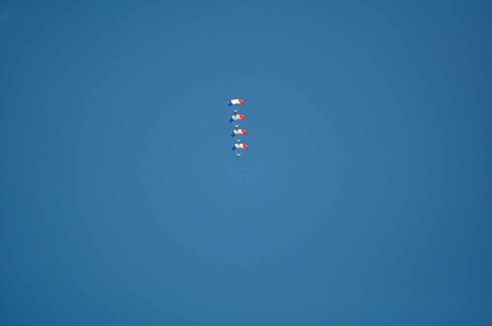 saut en parachute en cordée !