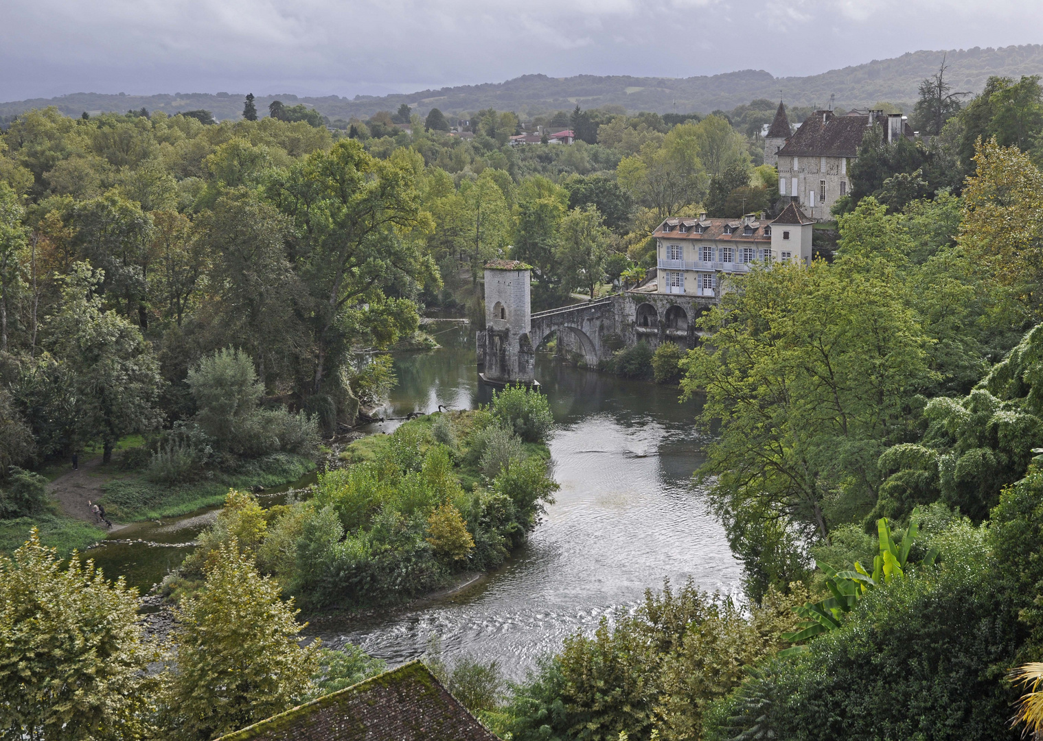 Sauveterre de béarn  , avec marie 