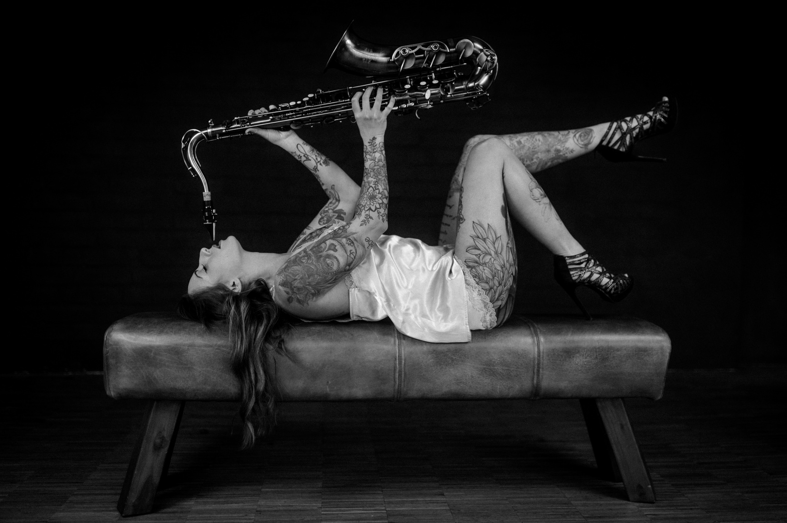 Saxophone girl