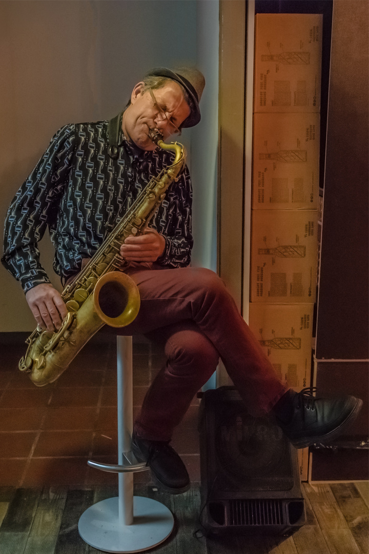 Saxophonist