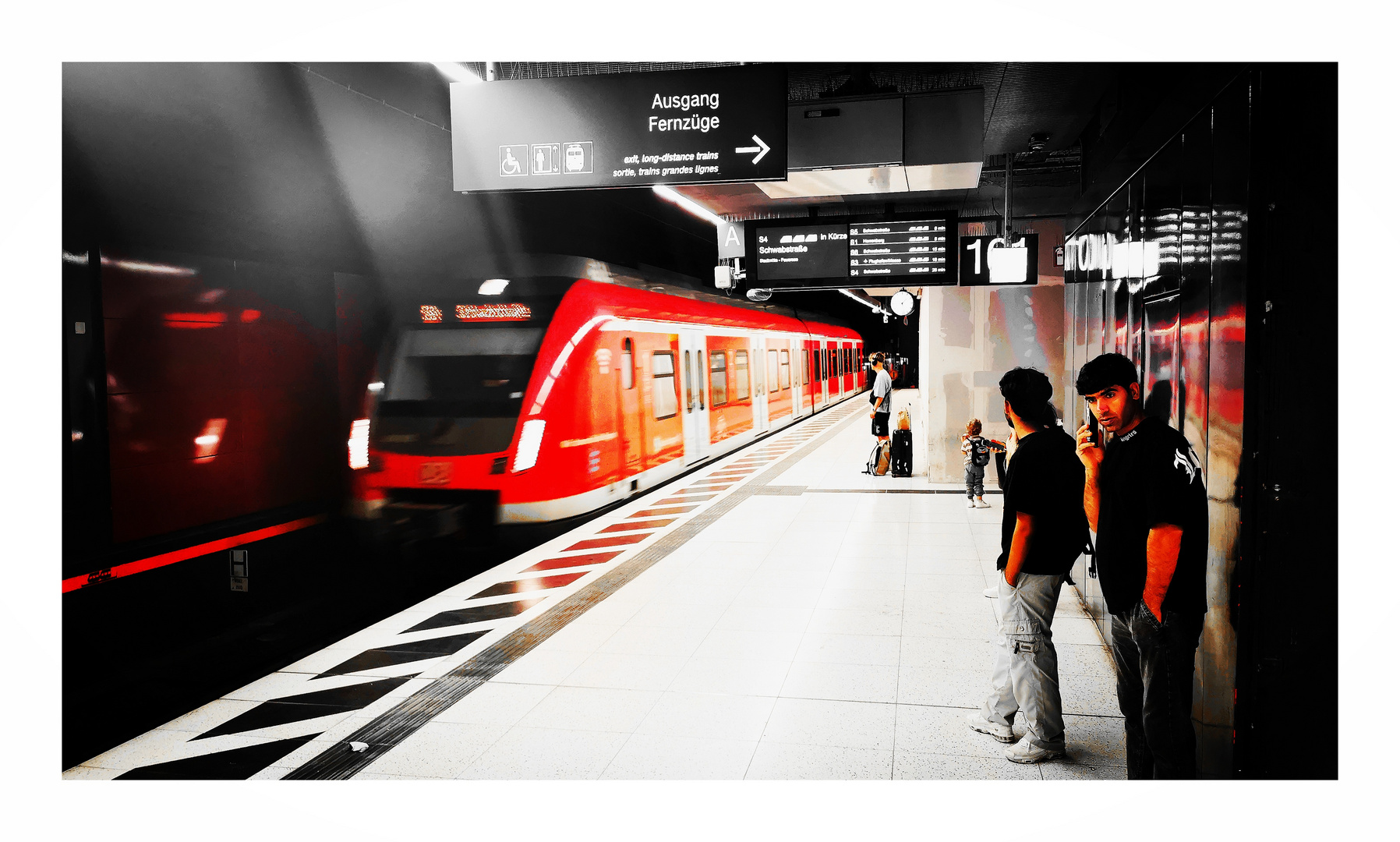 Sbahn Stgt fährt p30-519-fx +TEXT AKTUELL