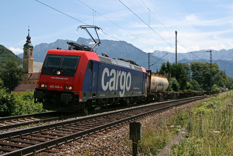 SBB 482 im Inntal