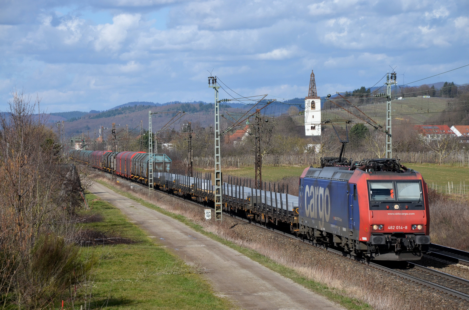 SBB Cargo mit wertvoller Fracht am Oberrhein