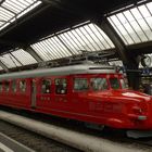 SBB RAe 4/8 1021 Rroter Pfeil im Bahnhof Zürich HB.