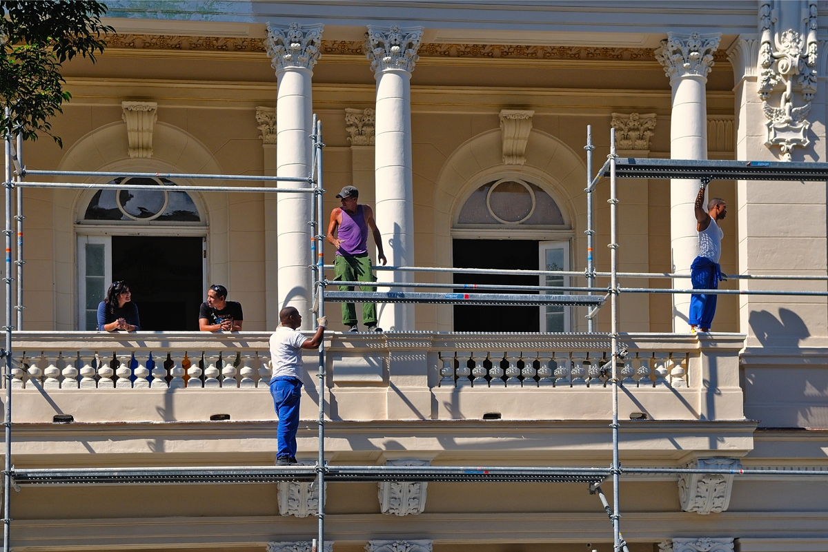 Scaffolding at Paseo Prado