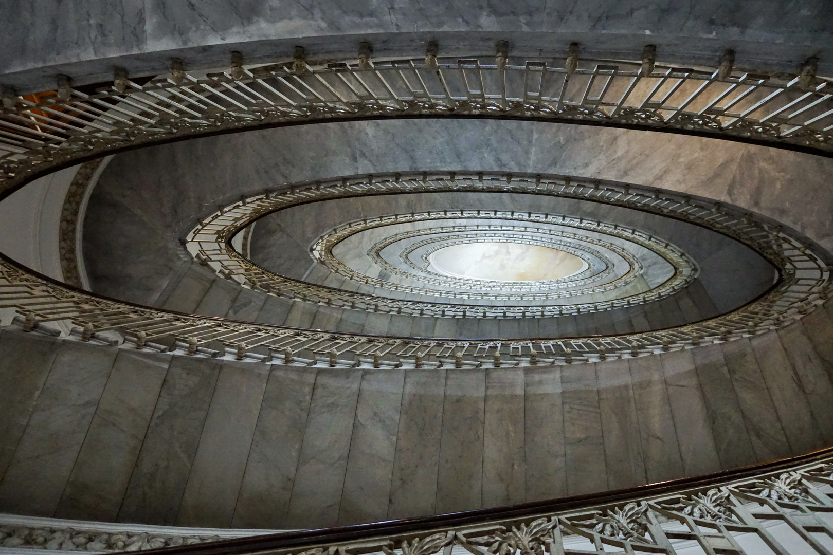 Scala Liberty di Palazzo Mannajuolo (Napoli)