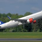  Scandinavian Airlines Airbus A320-251N 