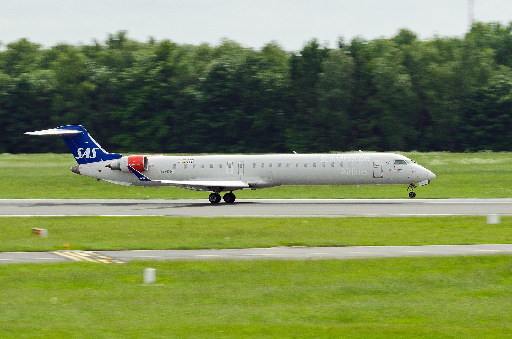 Scandinavian Airlines - Canadair Regional Jet CRJ-900ER