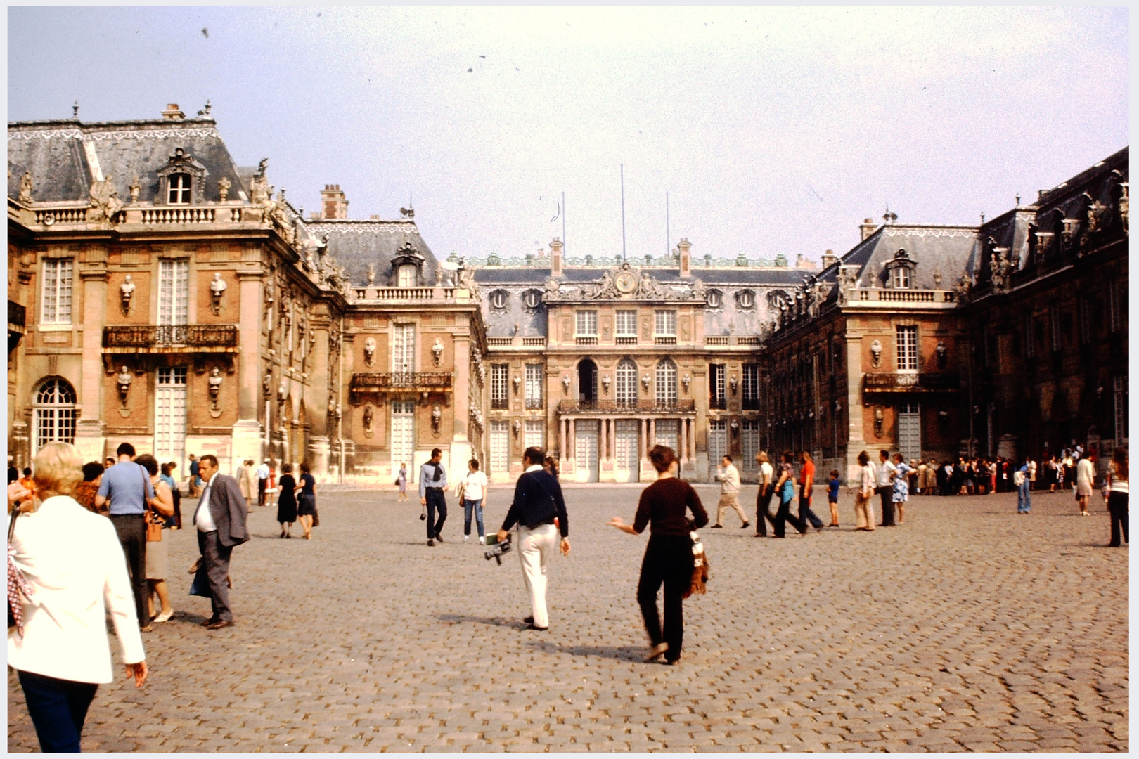 Scene by the Louvre