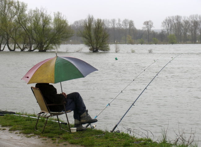 Sch.... Wetter - kann doch einen Angler nicht erschüttern