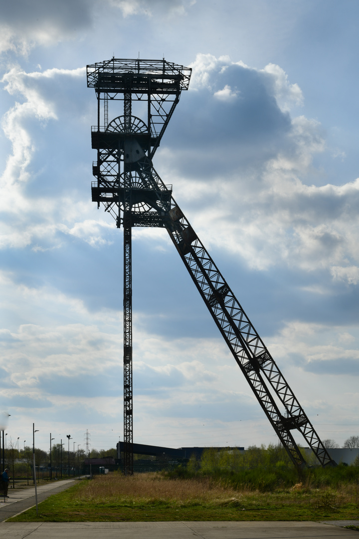 Schachtblock der ehemaligen Kohlemine in Houthalen (B)