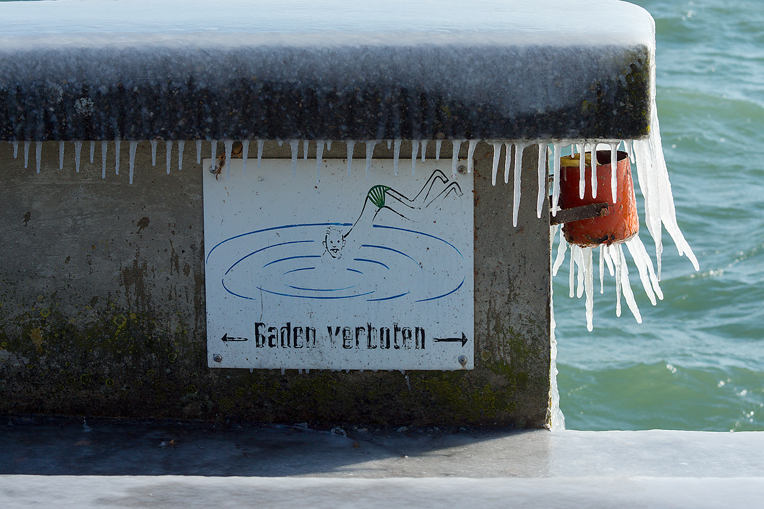 schade... Foto & Bild spezial, wasser, winter Bilder auf