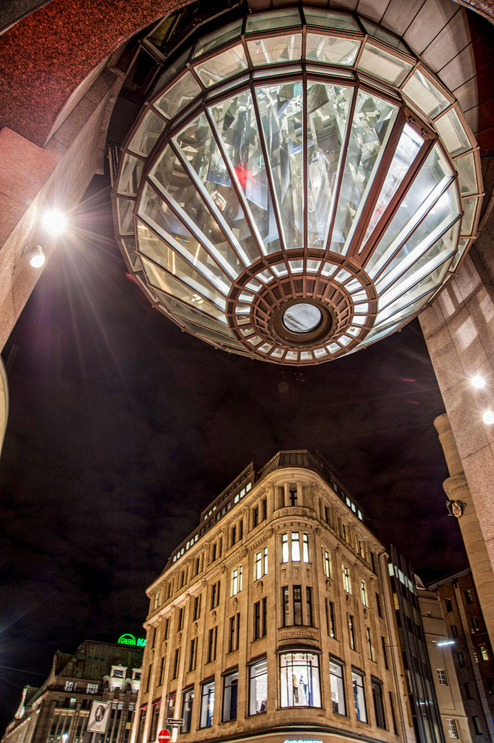 Schadow-Arcaden mit Hohenzollernhaus