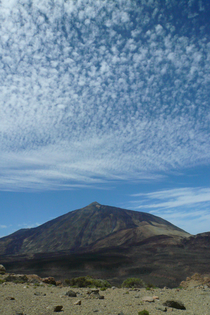 Schäfchenwolken überm Teide