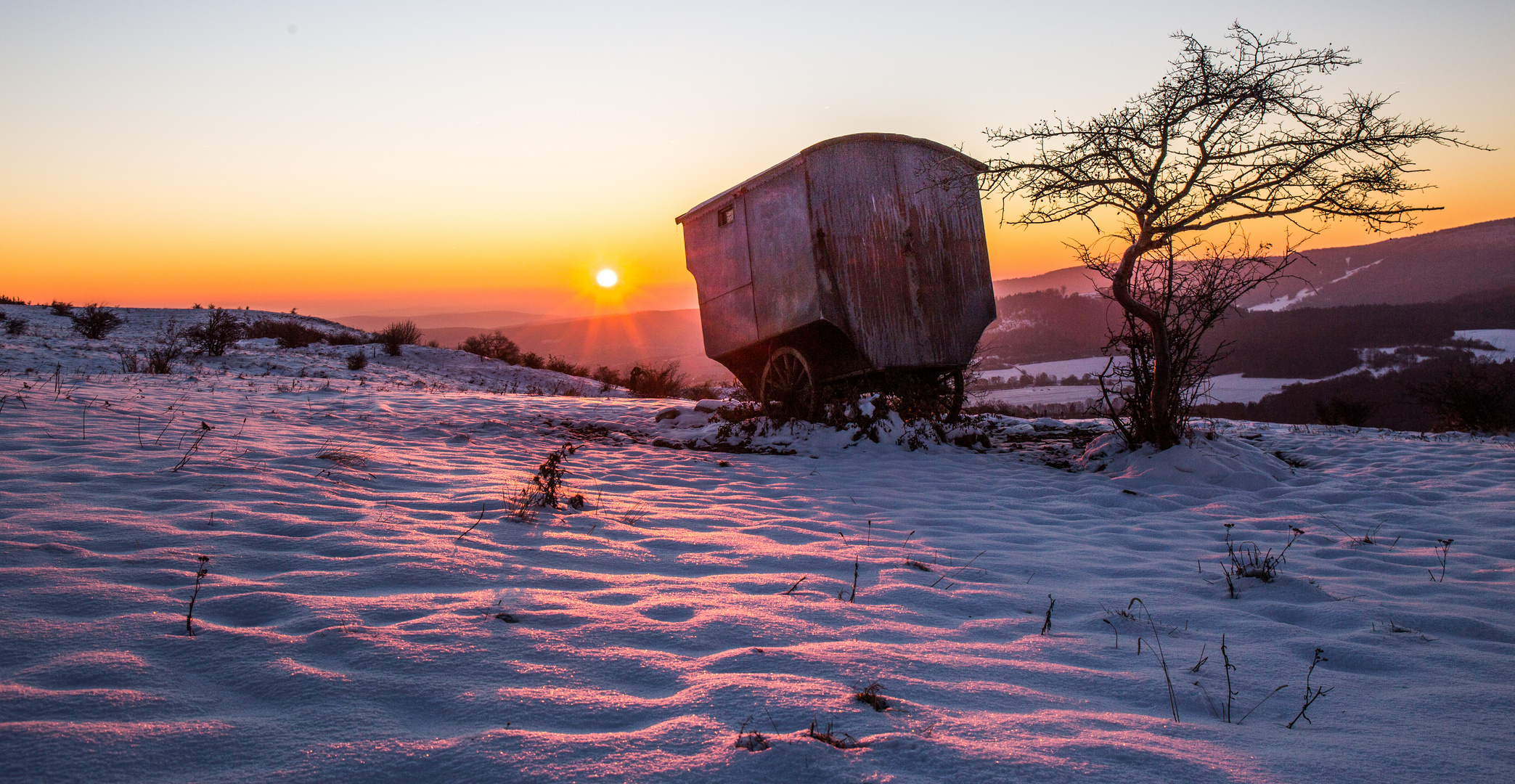 Schäferwagen bei Sonnenaufgang 2