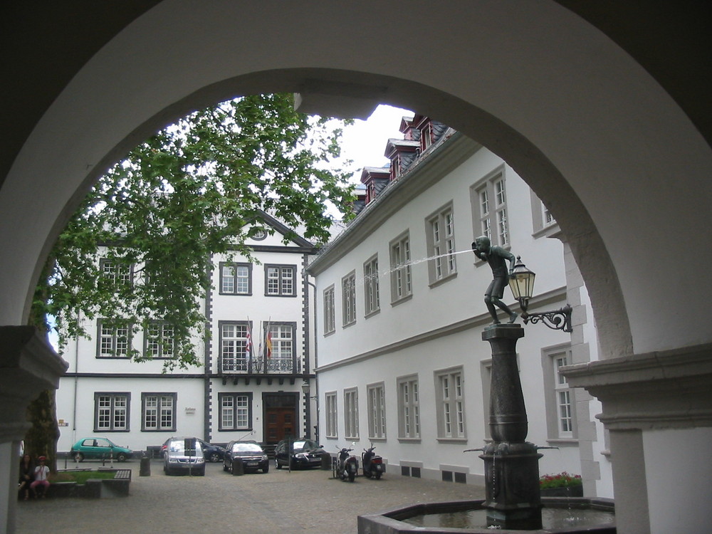 Schängelbrunnen am Rathaus