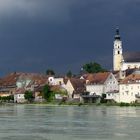 Schaerding an der Inn vor dem Gewitter