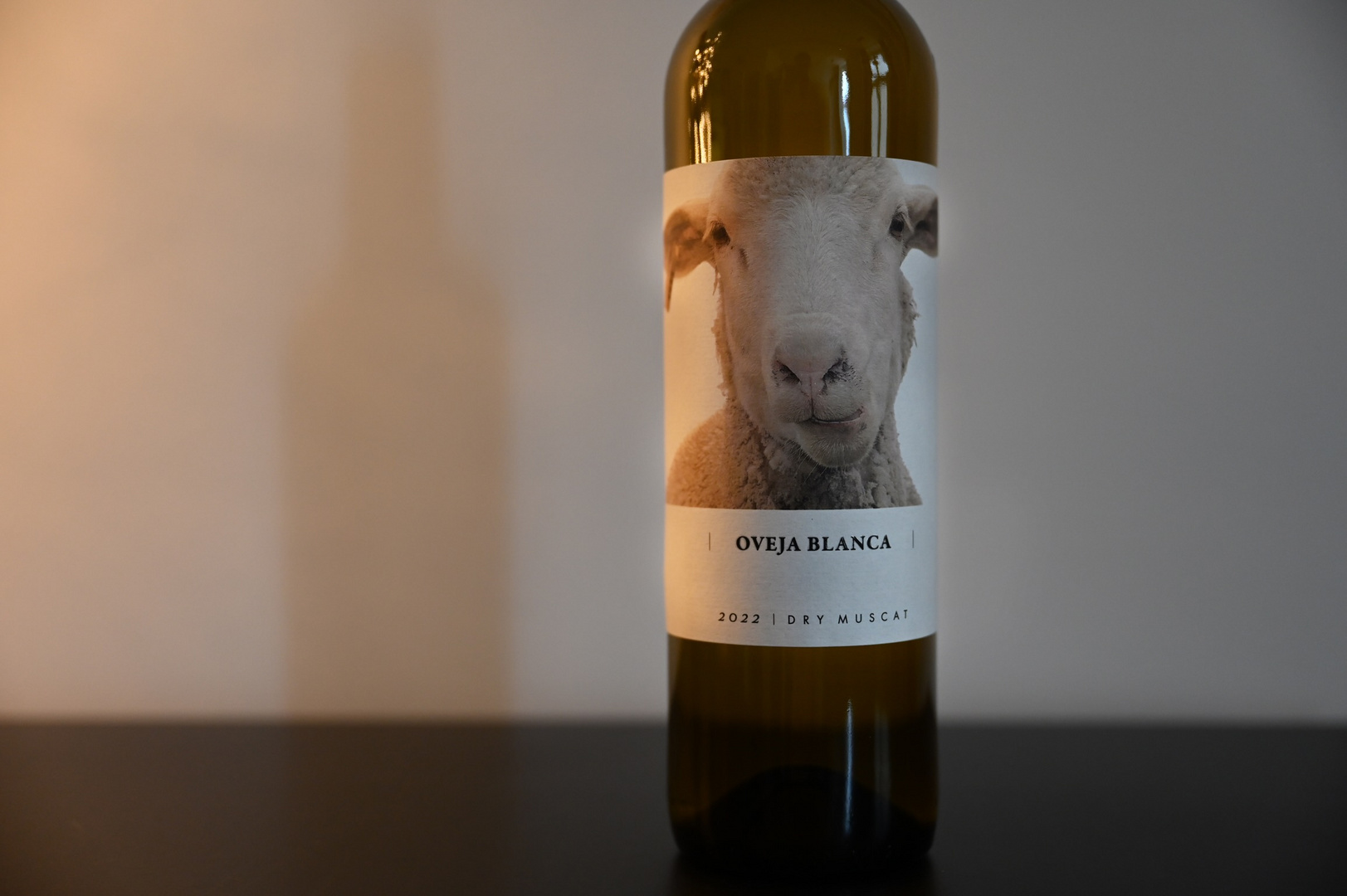 Schaf auf Flasche 