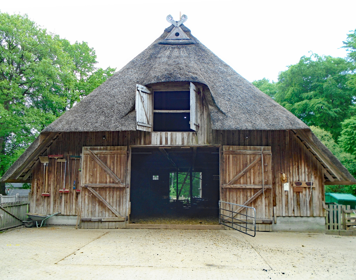 Schafstall i.d. Fischbeker Heide (Hamburg)....