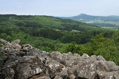 Schafstein: Basaltblöcke ohne Ende