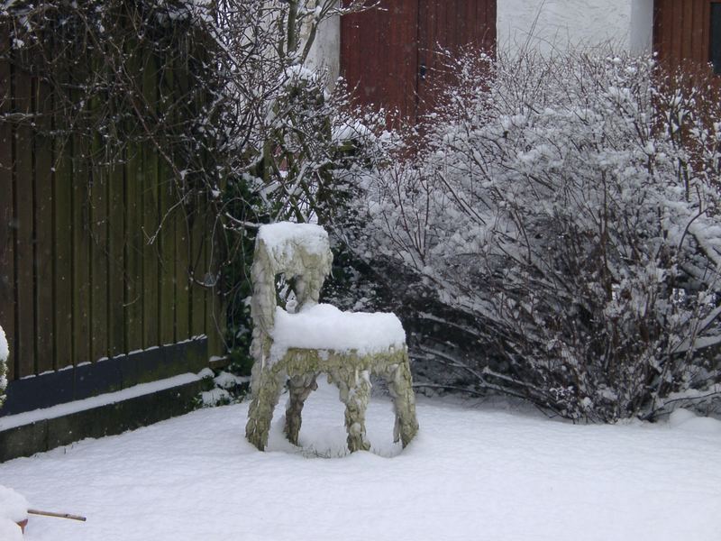 Schafstuhl im Schnee