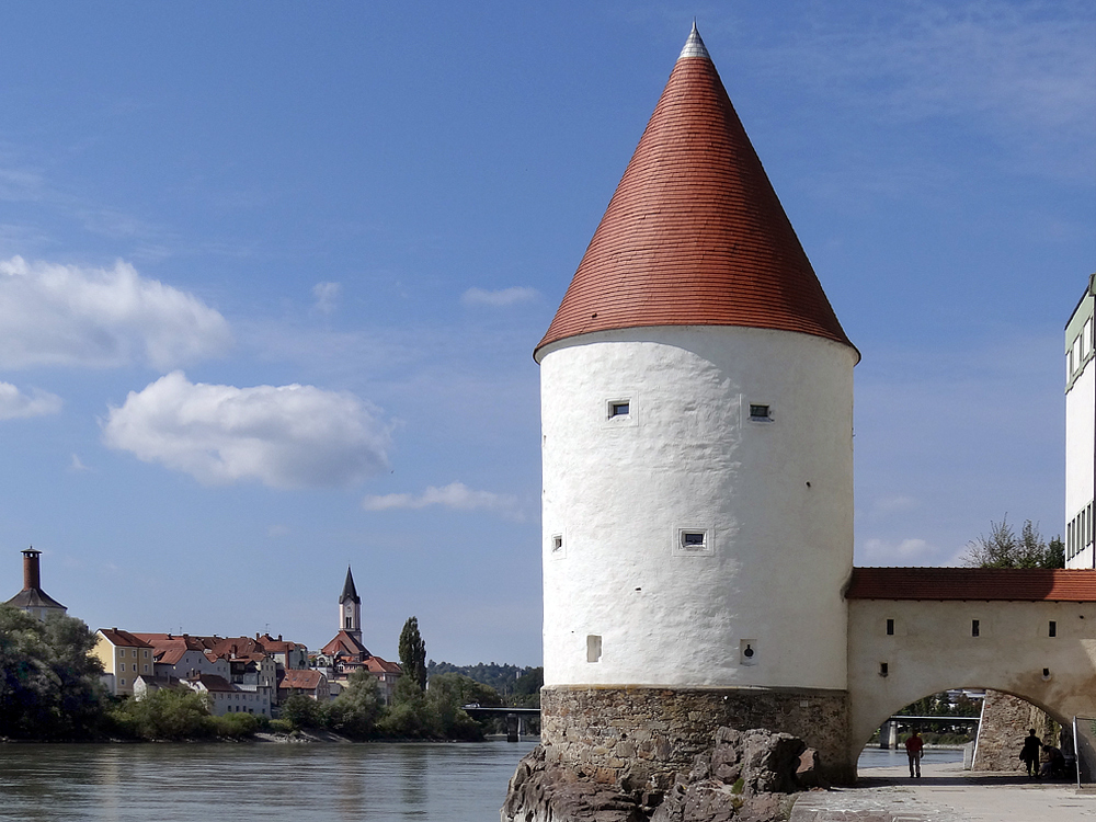 Schaiblingsturm  an der Innpromenade