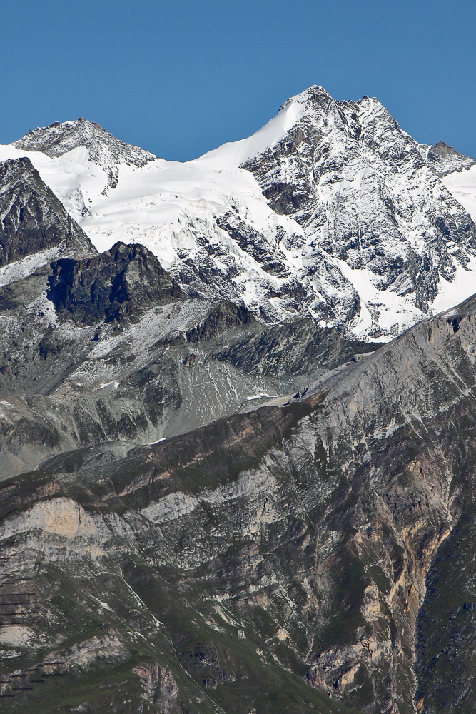 Schalihorn das mit 3974 m die 4000er Marke nur knapp verfehlt, sich aber...