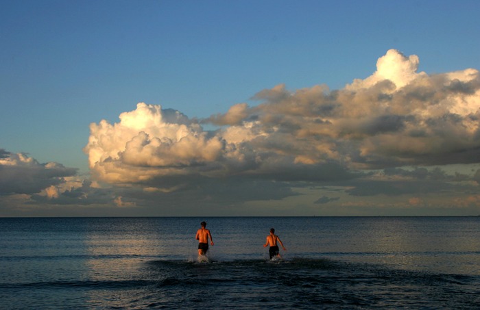 Scharbeutz heute 21.30 Uhr, Luft 9°, Wasser 11°