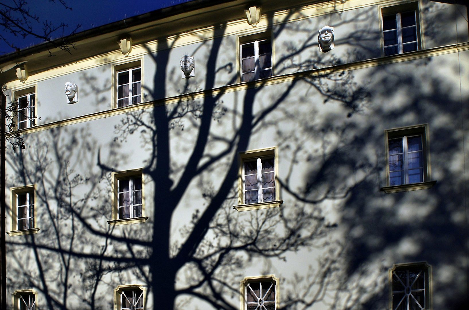 Schatten am Theater