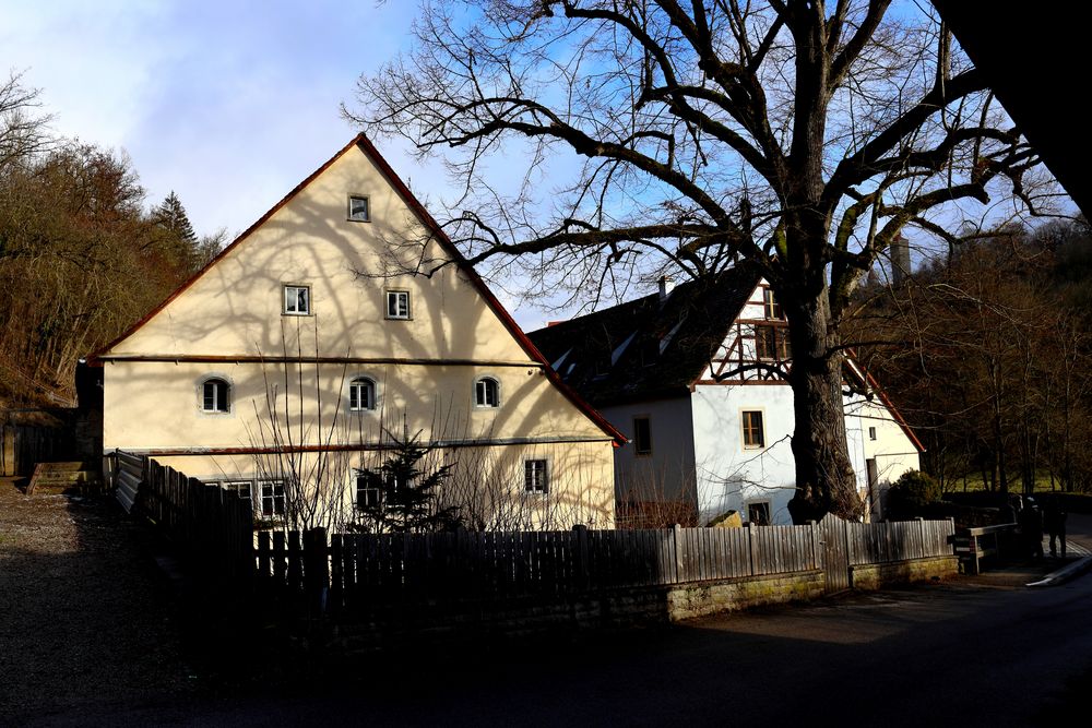 "Schatten an der Wand"