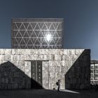 Schatten auf der Synagoge