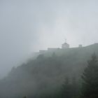 Schatten der Vergangenheit - Monument am Monte Grappa