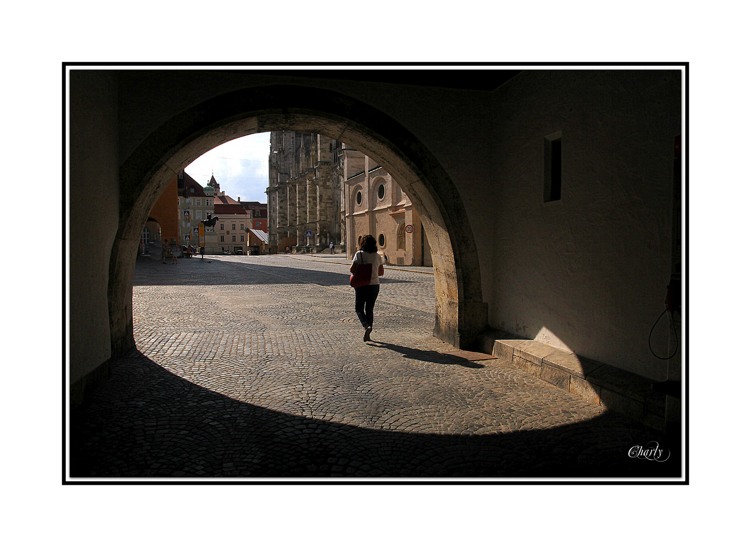 ......schattenfrau in regensburg......