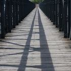 Schattenspiel auf der Luftbrücke Hof