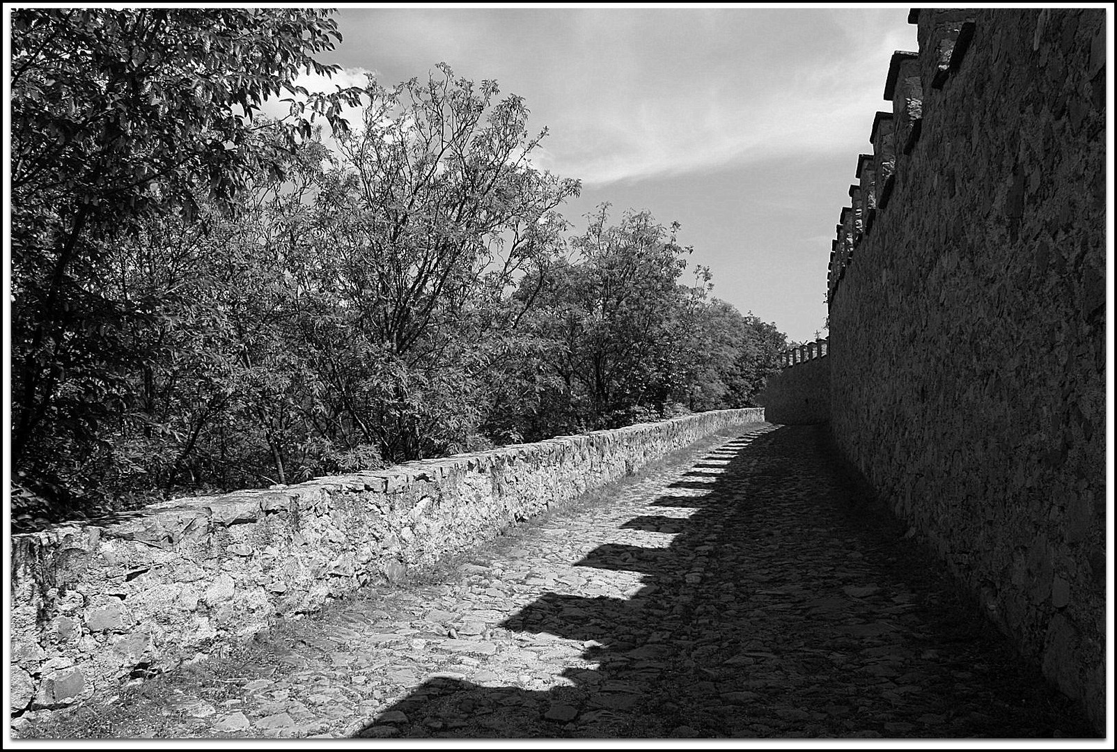 Schattenspiel auf Kloster Säben