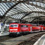 Schattenspiele im Kölner Hbf.