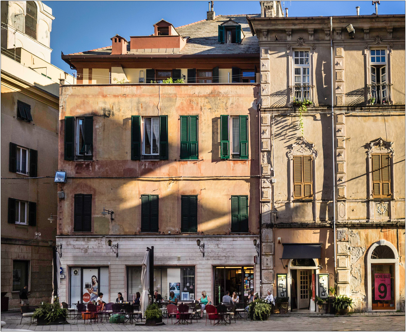 Schattenspiele in Finale Ligure.