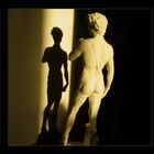 Schattenwurf der Kunst - Michelangelos David