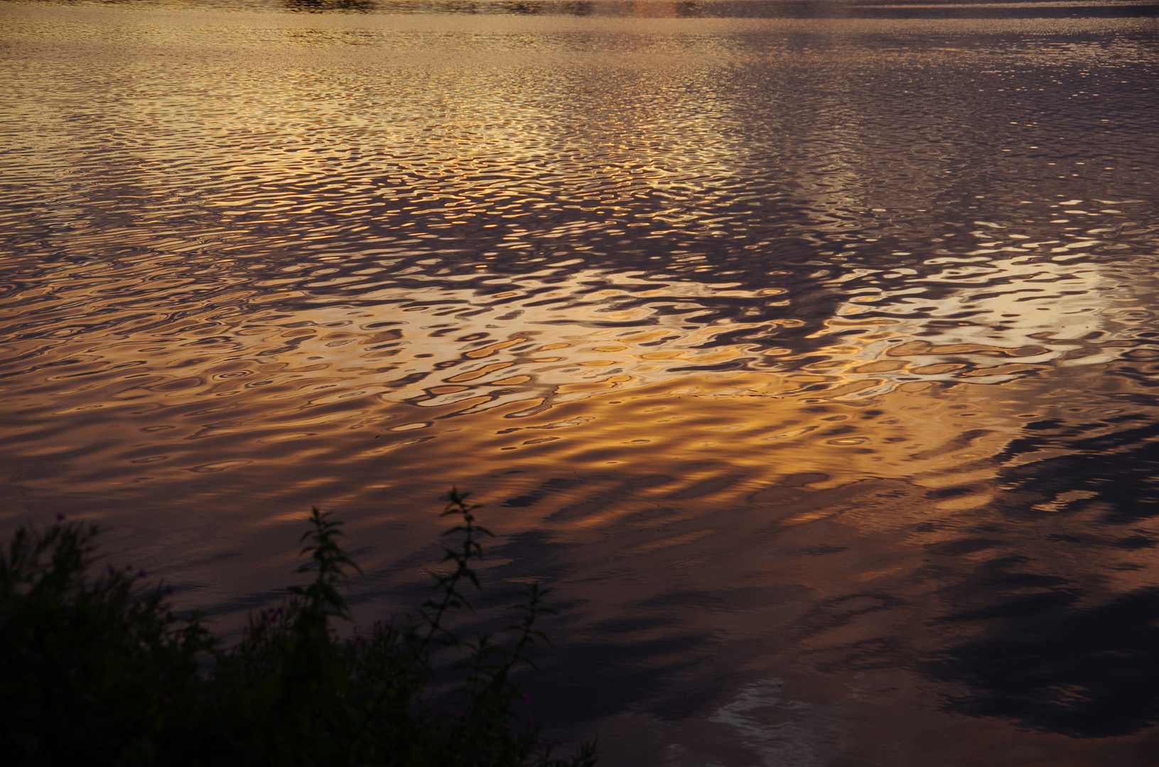 Schatz im Fluß oder doch Sonnenuntergang?