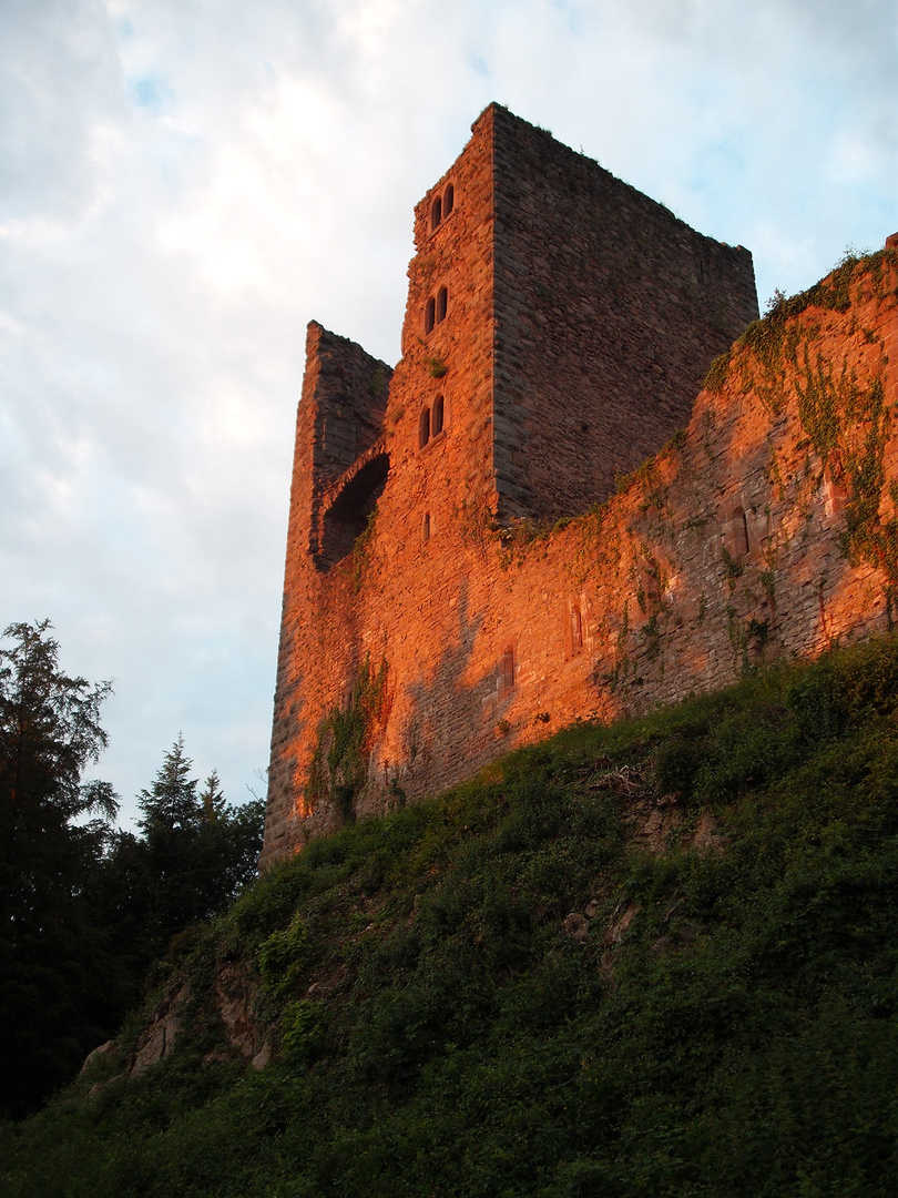 Schauenburg beim Sonnenuntergang