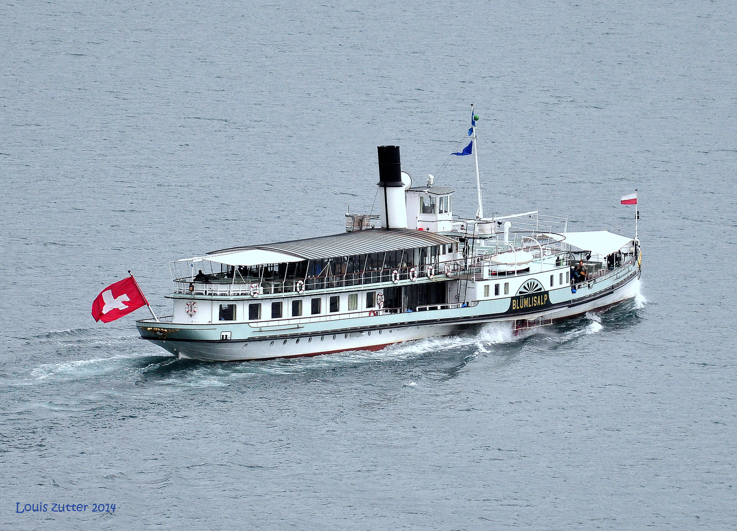 Schaufelraddampfer Blümlisalp auf dem Thunersee