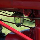 Schauglas eines Farmall Traktores