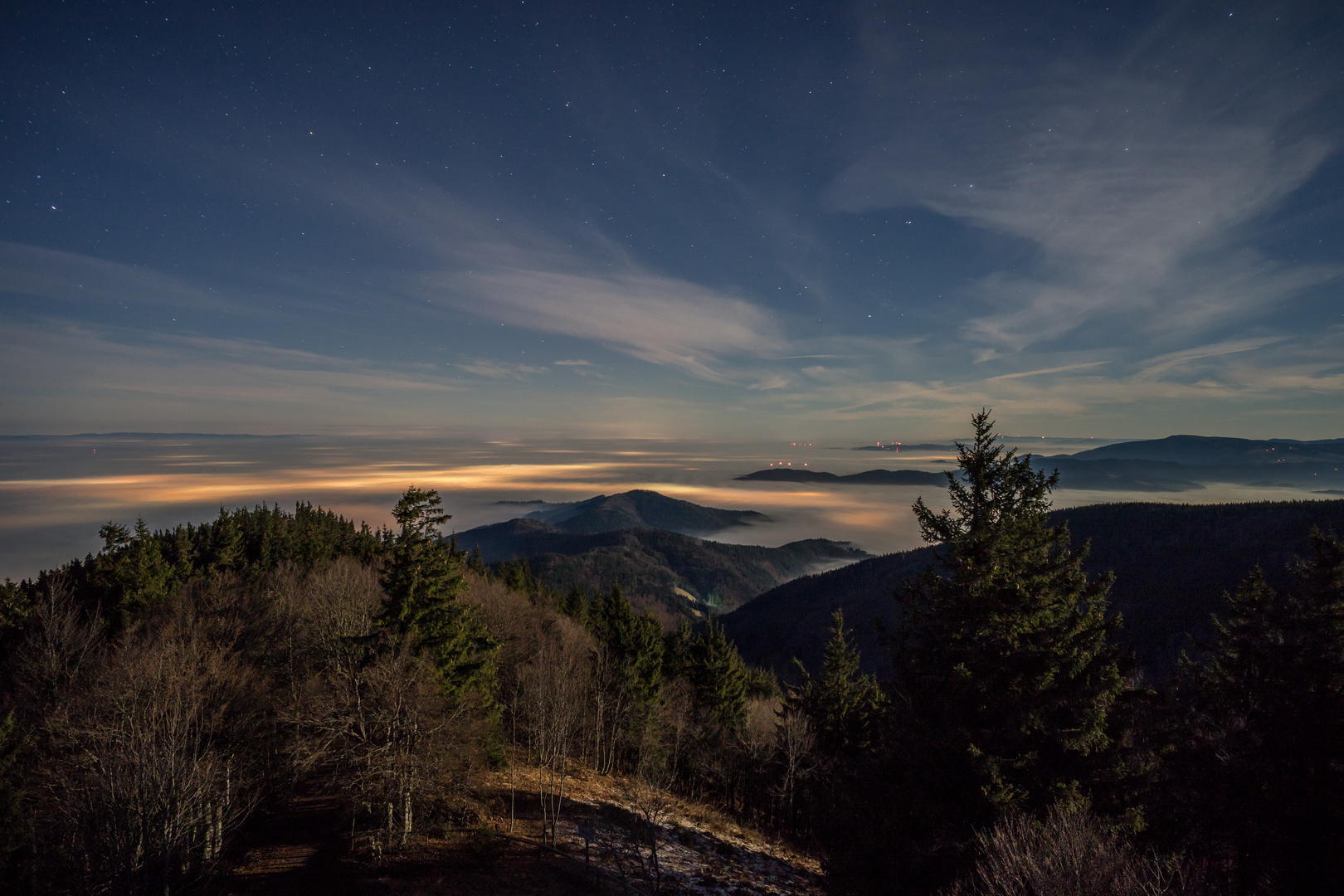 Schauinsland bei Nacht