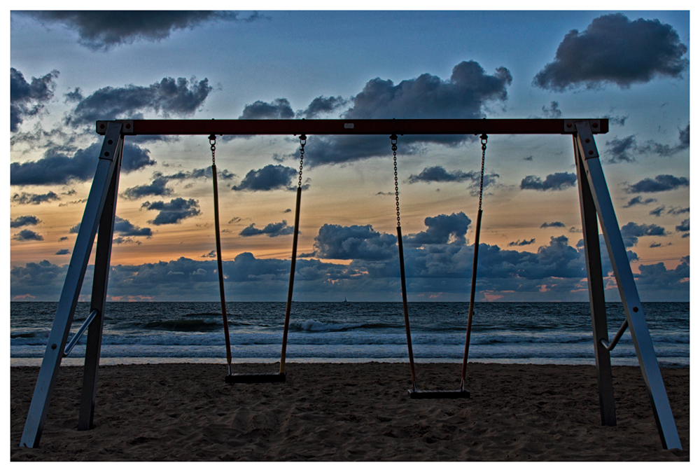 Schaukel am Strand von Domburg